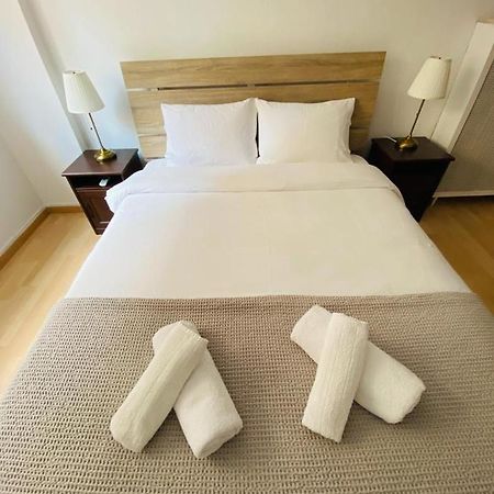 Lovely Apartment In The Heart Of Atene Esterno foto