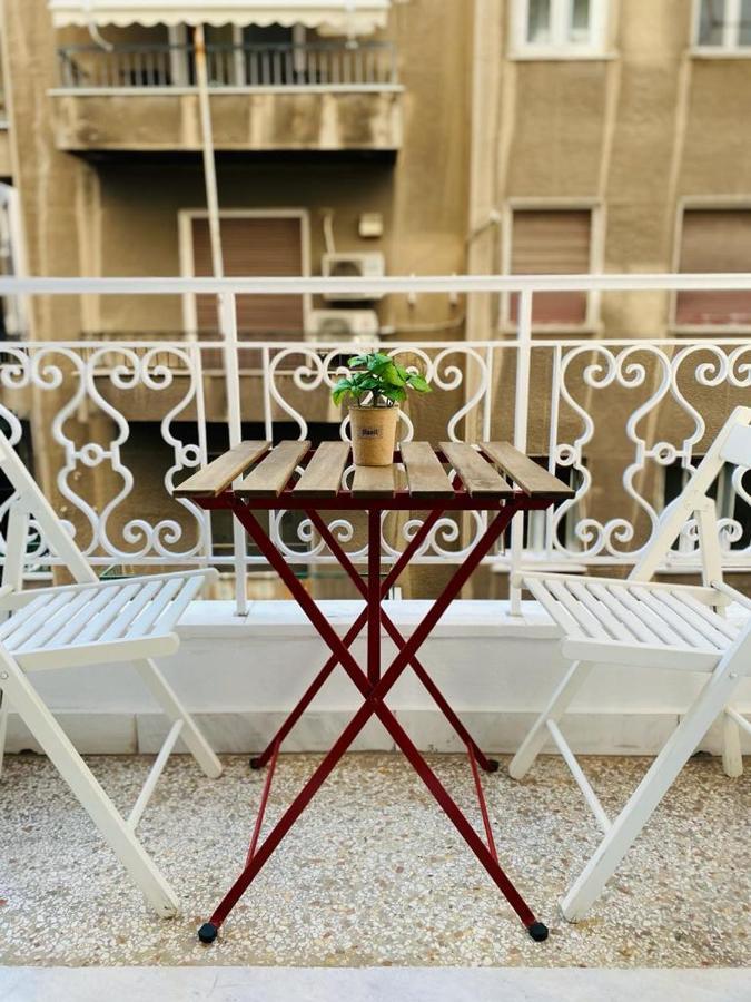 Lovely Apartment In The Heart Of Atene Esterno foto